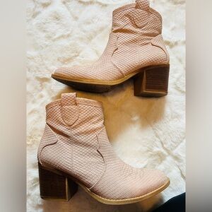 Dirty Laundry Textured Blush Ankle Boots
